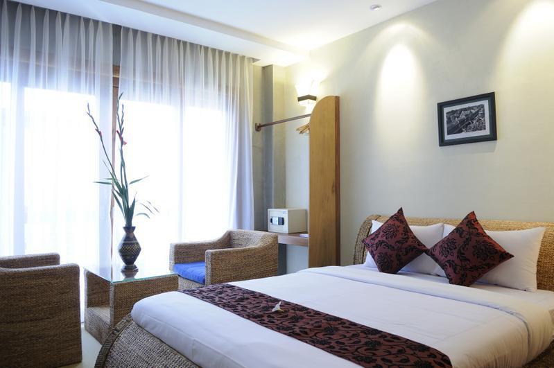 FRANGIPANI FIANE ARTS HOTEL 2*
